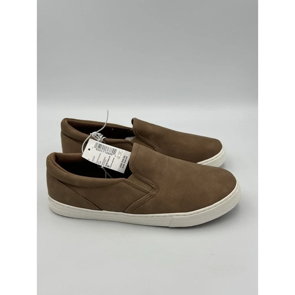 The Children's Place Youth Slip-On Sneakers Tan Brown Casual Shoes Size 6